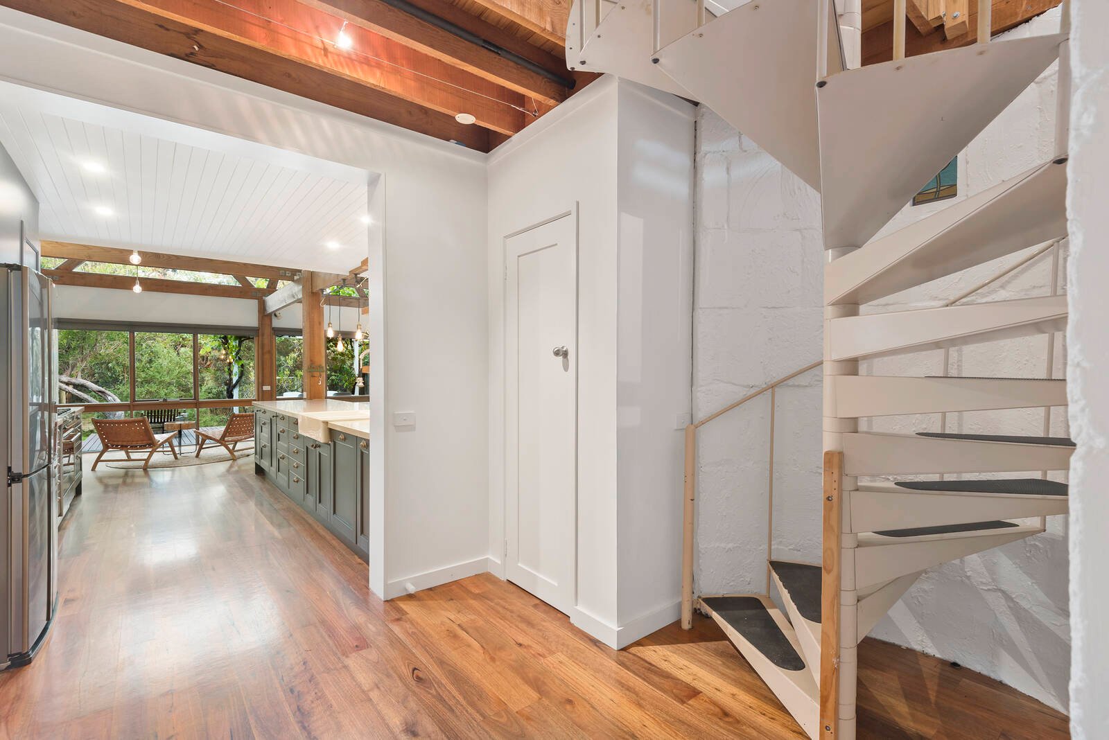 Property Gallery Thumbnail 12