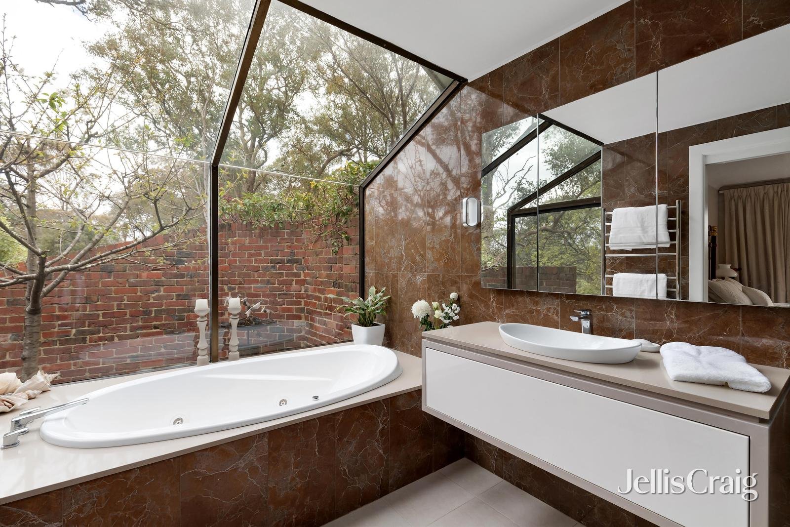 20 Heather Avenue, Hurstbridge image 5
