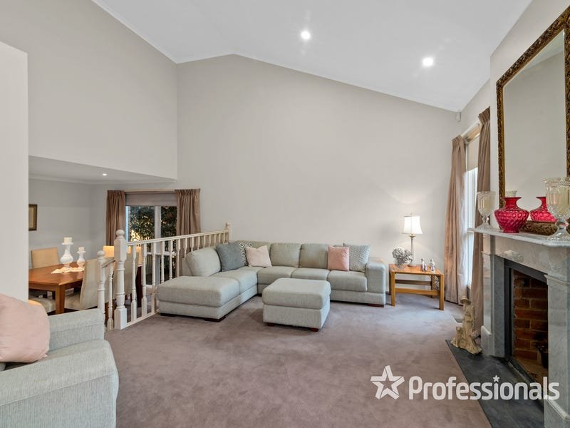 20 Hilledge Lane, Mooroolbark image 3