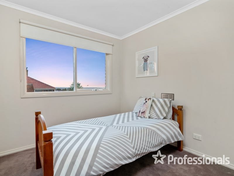 20 Hilledge Lane, Mooroolbark image 12