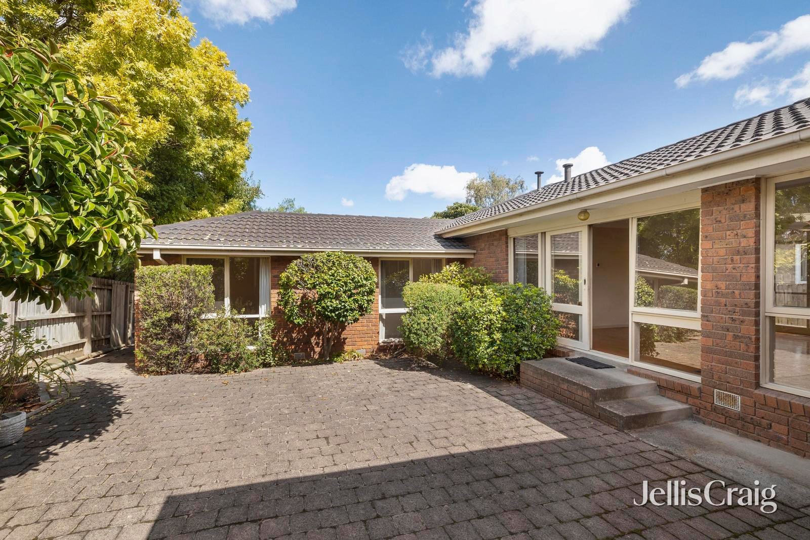 20 Hillside Road, Mount Waverley image 10