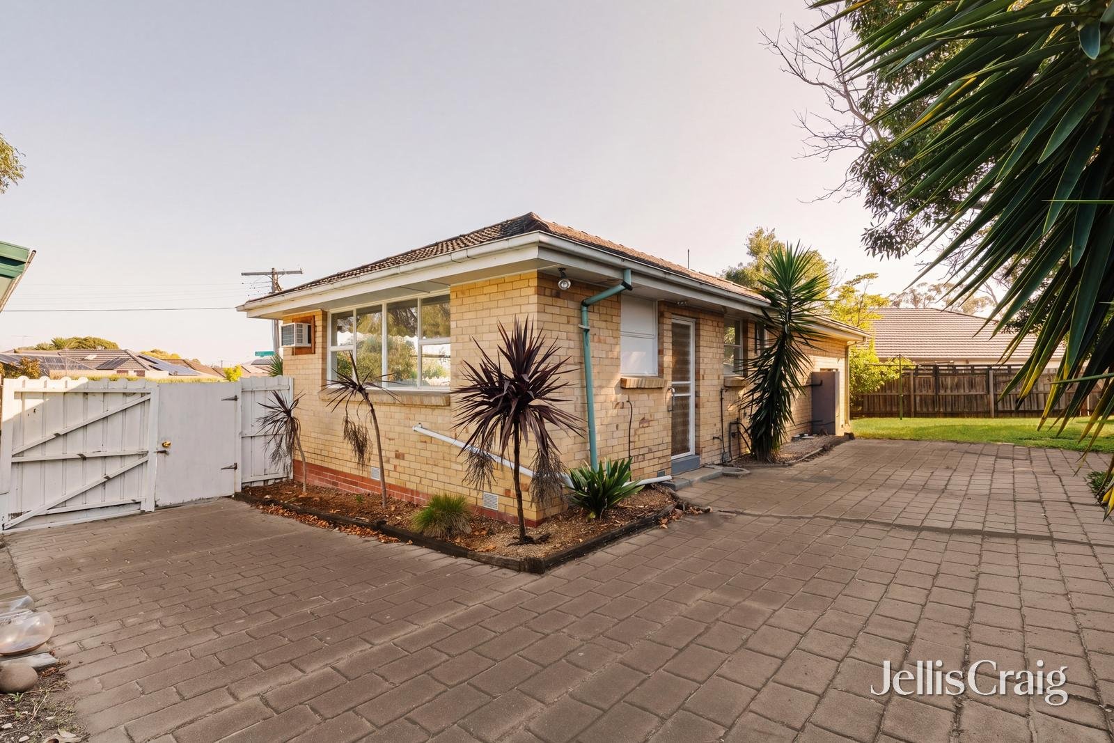 20 Hodgson Grove, Bentleigh&nbsp;East image 10