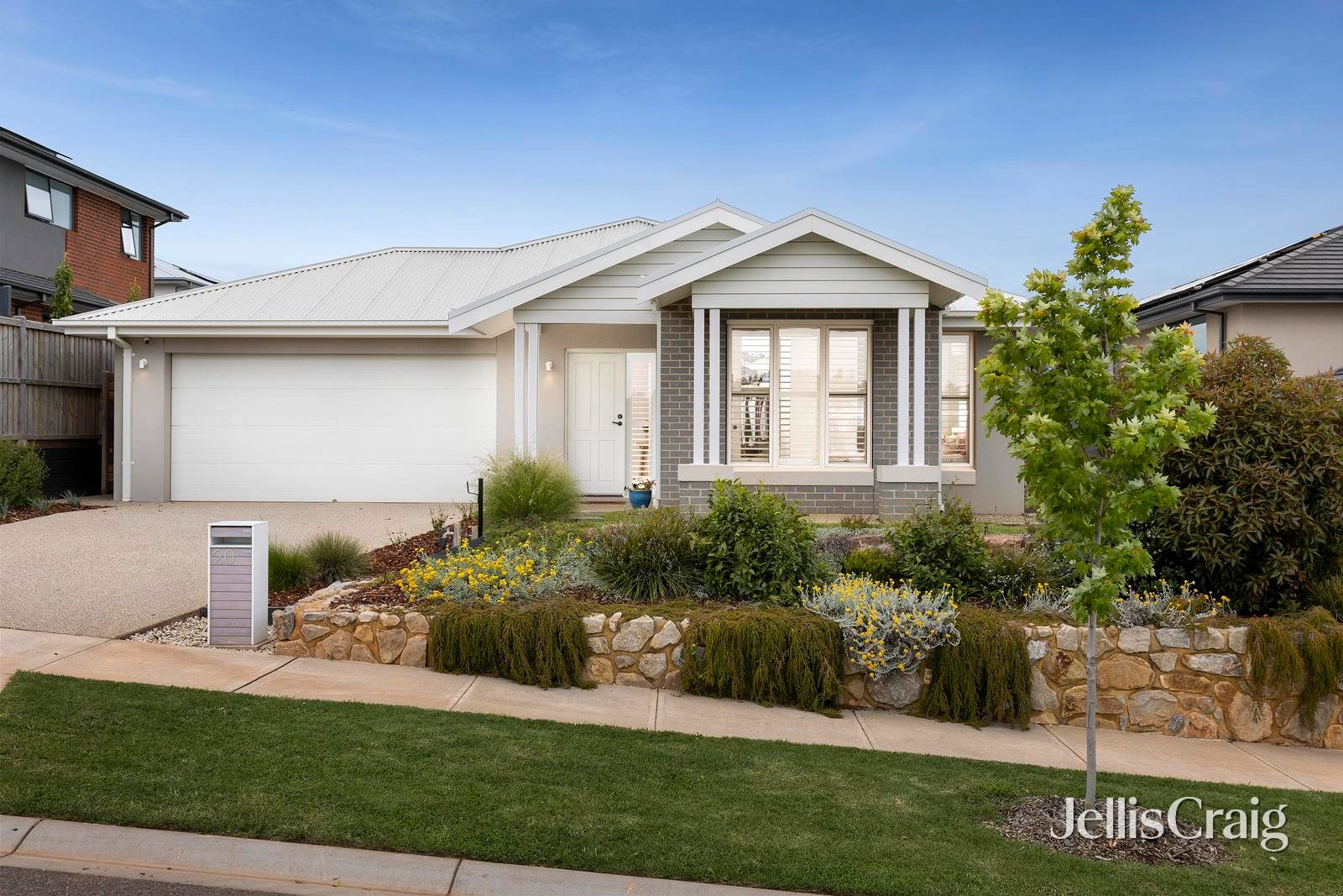 20 Honour Avenue, Lilydale image 1