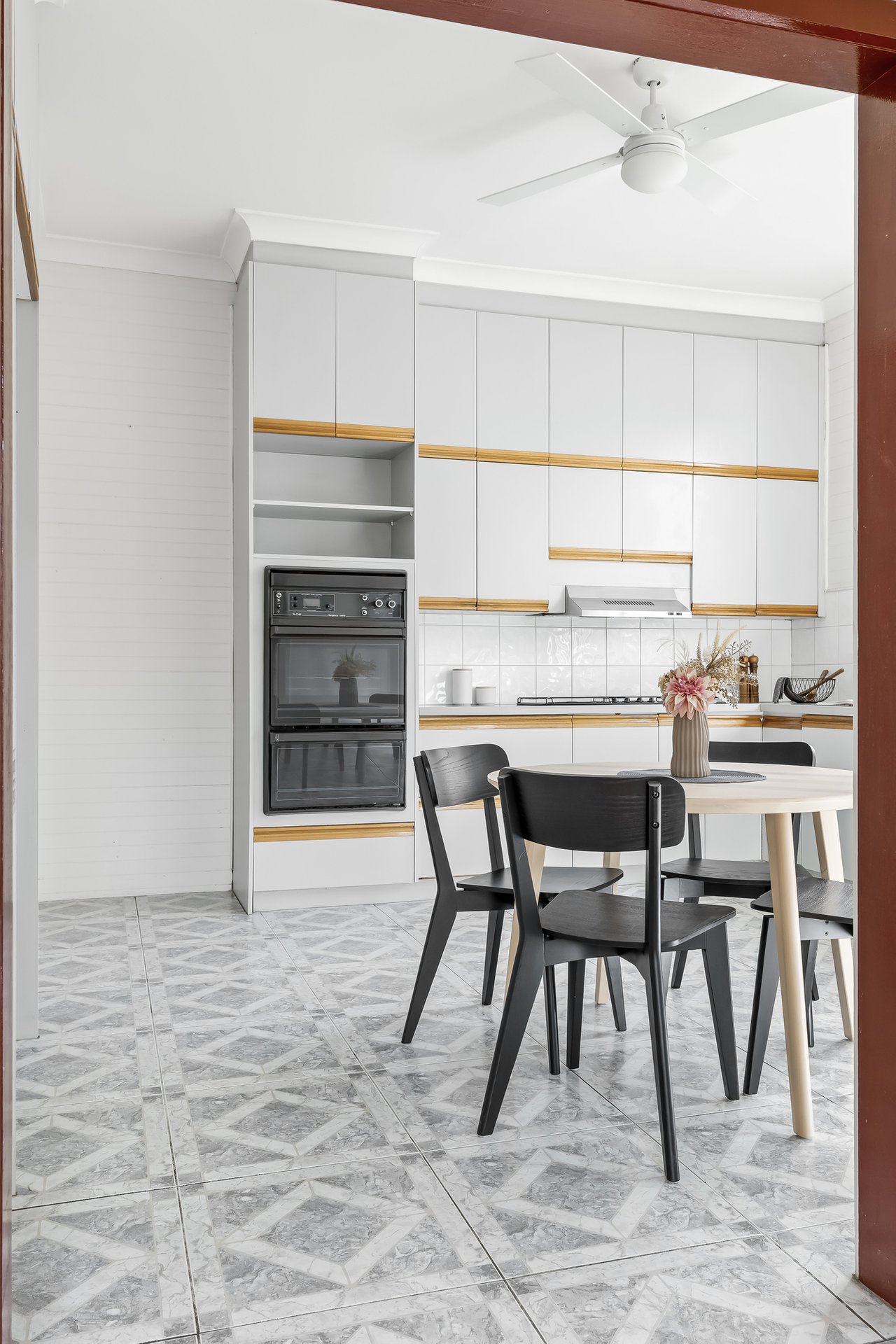 Property Gallery Thumbnail 8