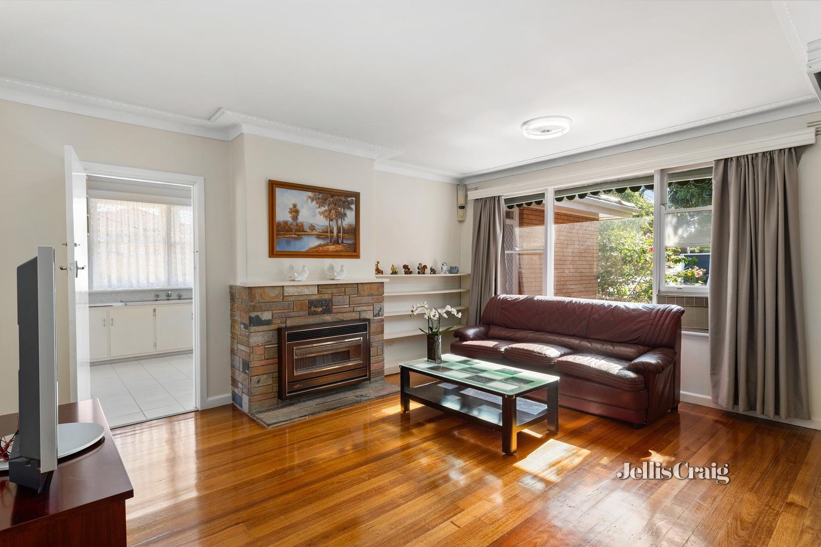 20 Kiers Avenue, Mount Waverley image 2