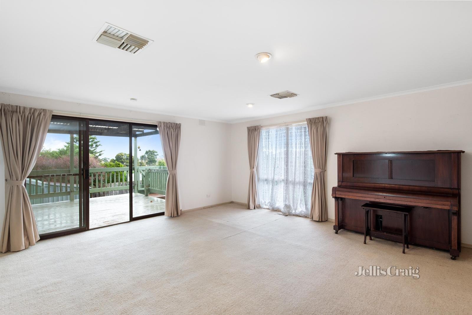 20 Lancaster Place, Chirnside Park image 4