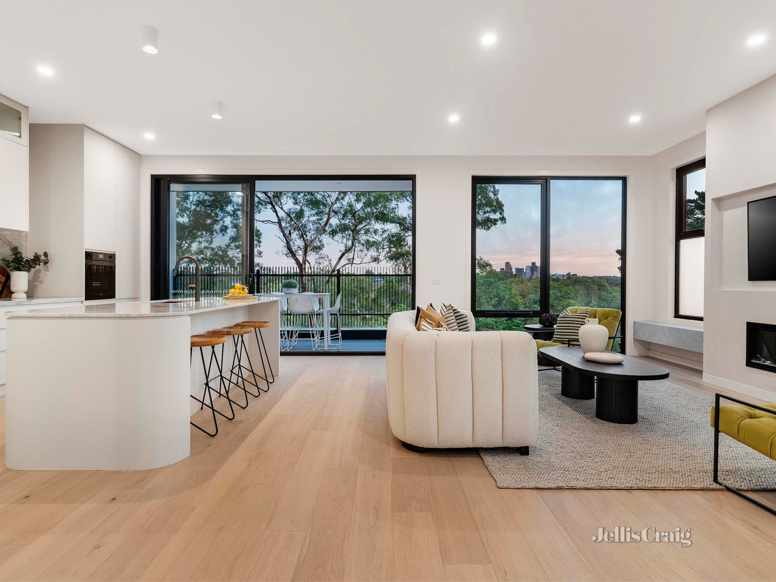 20 Larkspur Avenue, Doncaster image 6