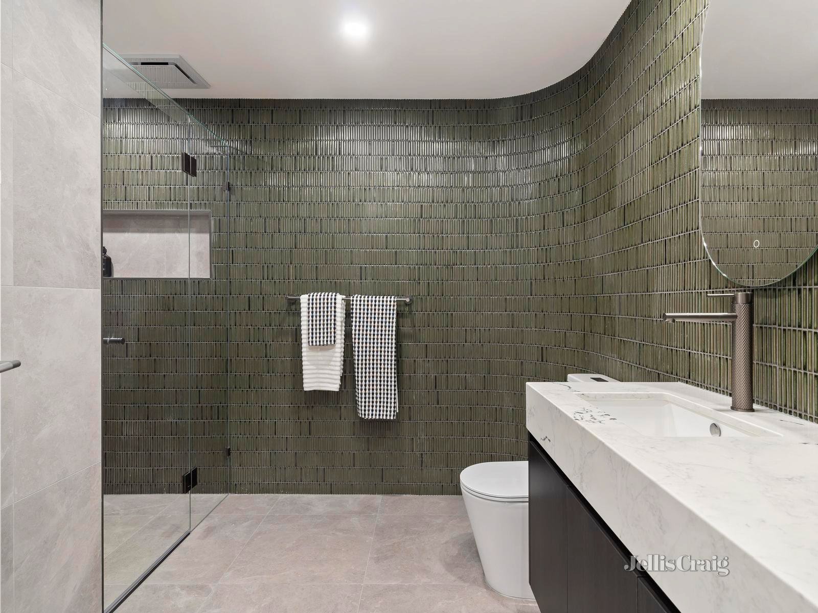 20 Larkspur Avenue, Doncaster image 13