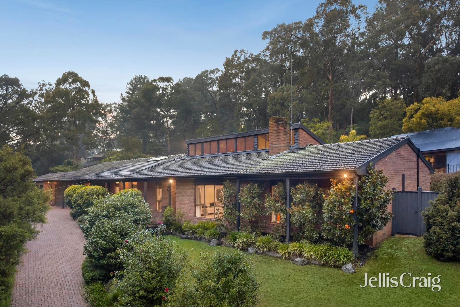 20 Larne Avenue, Donvale image 1