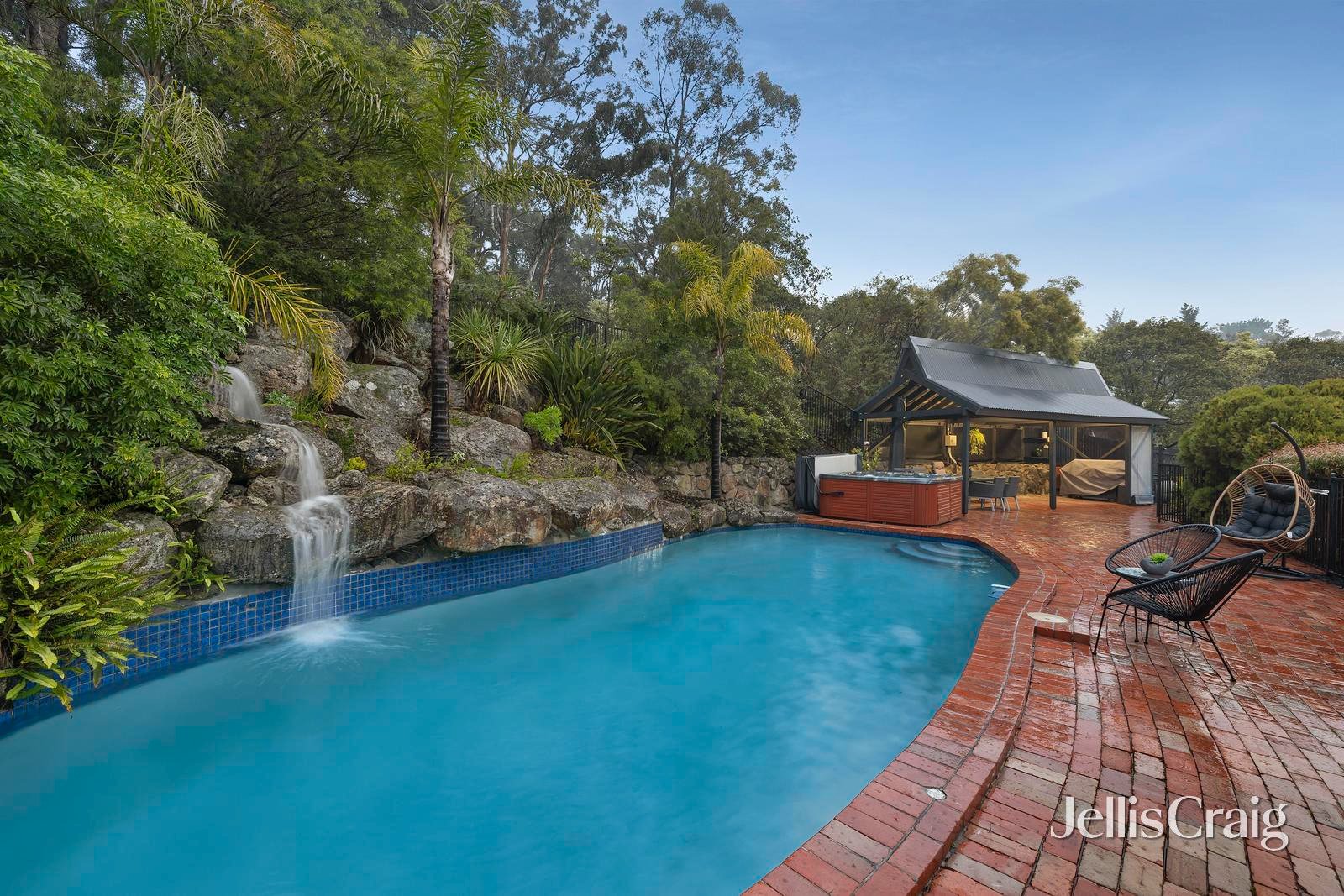 20 Larne Avenue, Donvale image 4