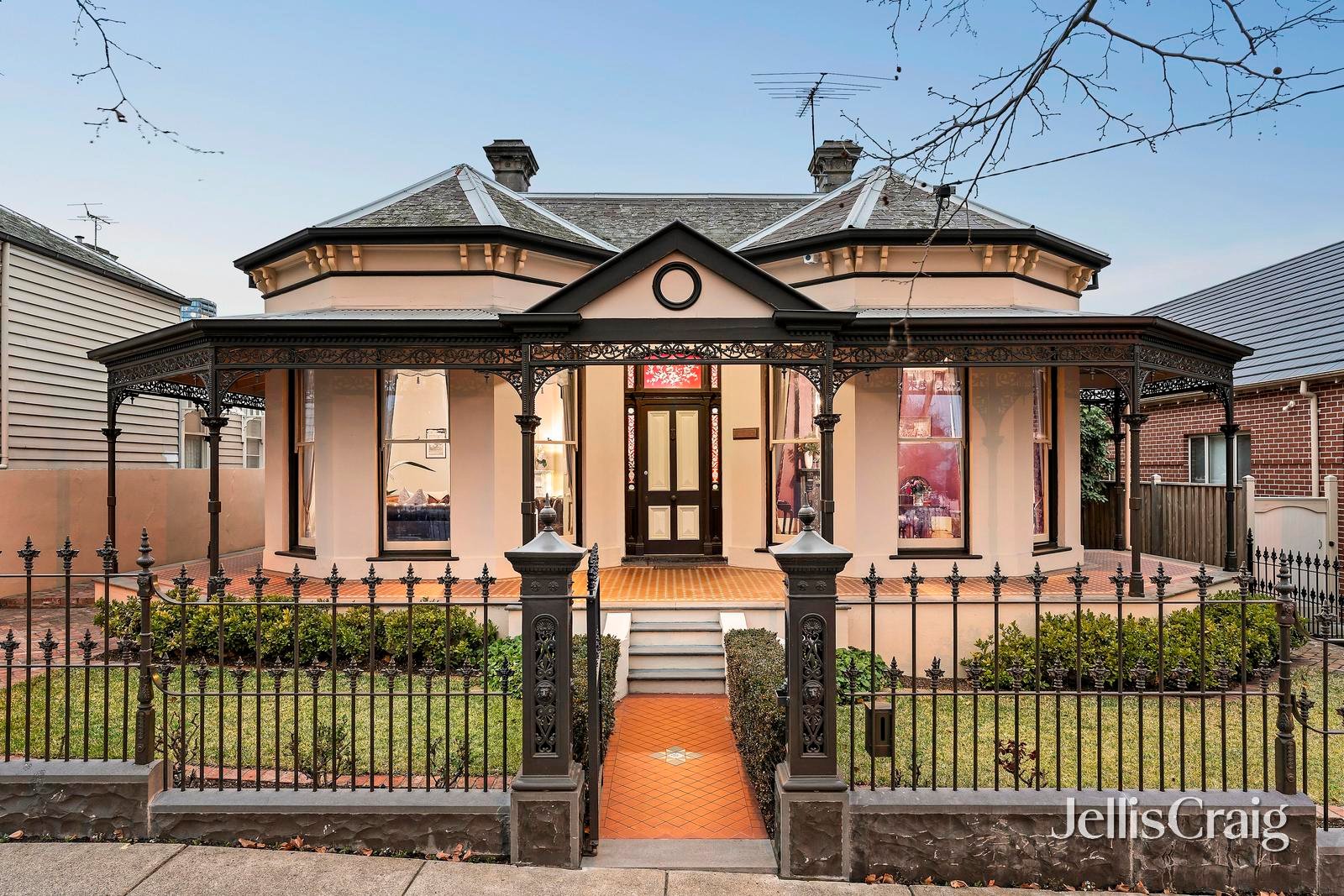 20 Laura Street, Moonee Ponds image 1