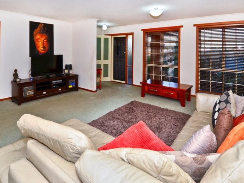 20 Leicester Mews, Leopold image 3