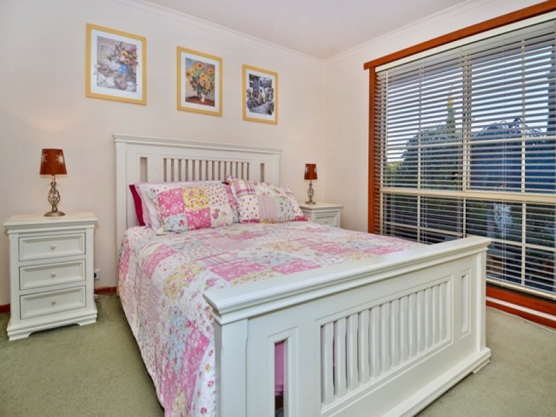 20 Leicester Mews, Leopold image 7
