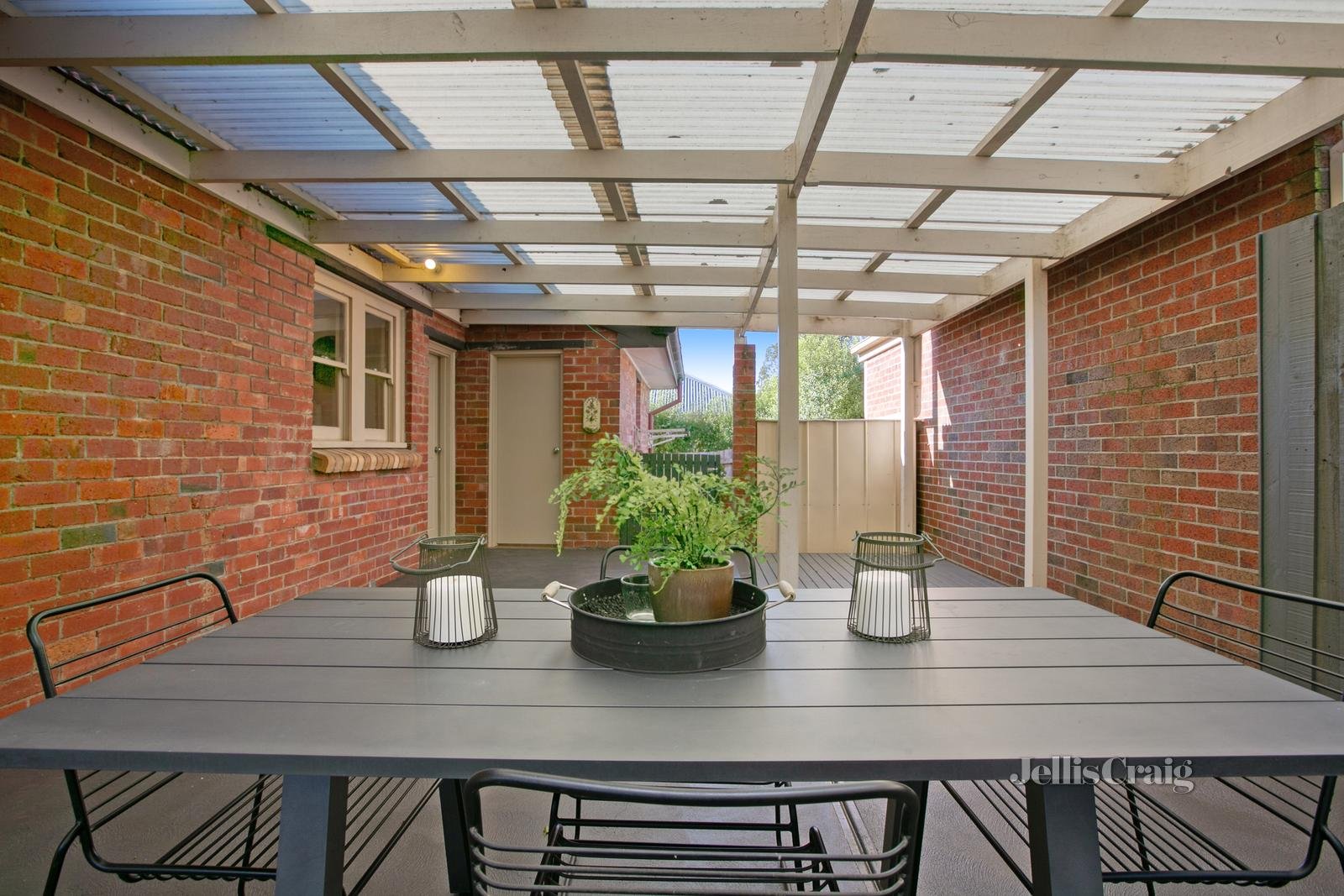 20 Looker Road, Montmorency image 15