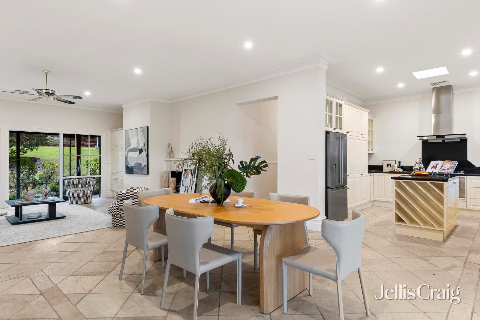 20 Margaret Court, Warrandyte image 8