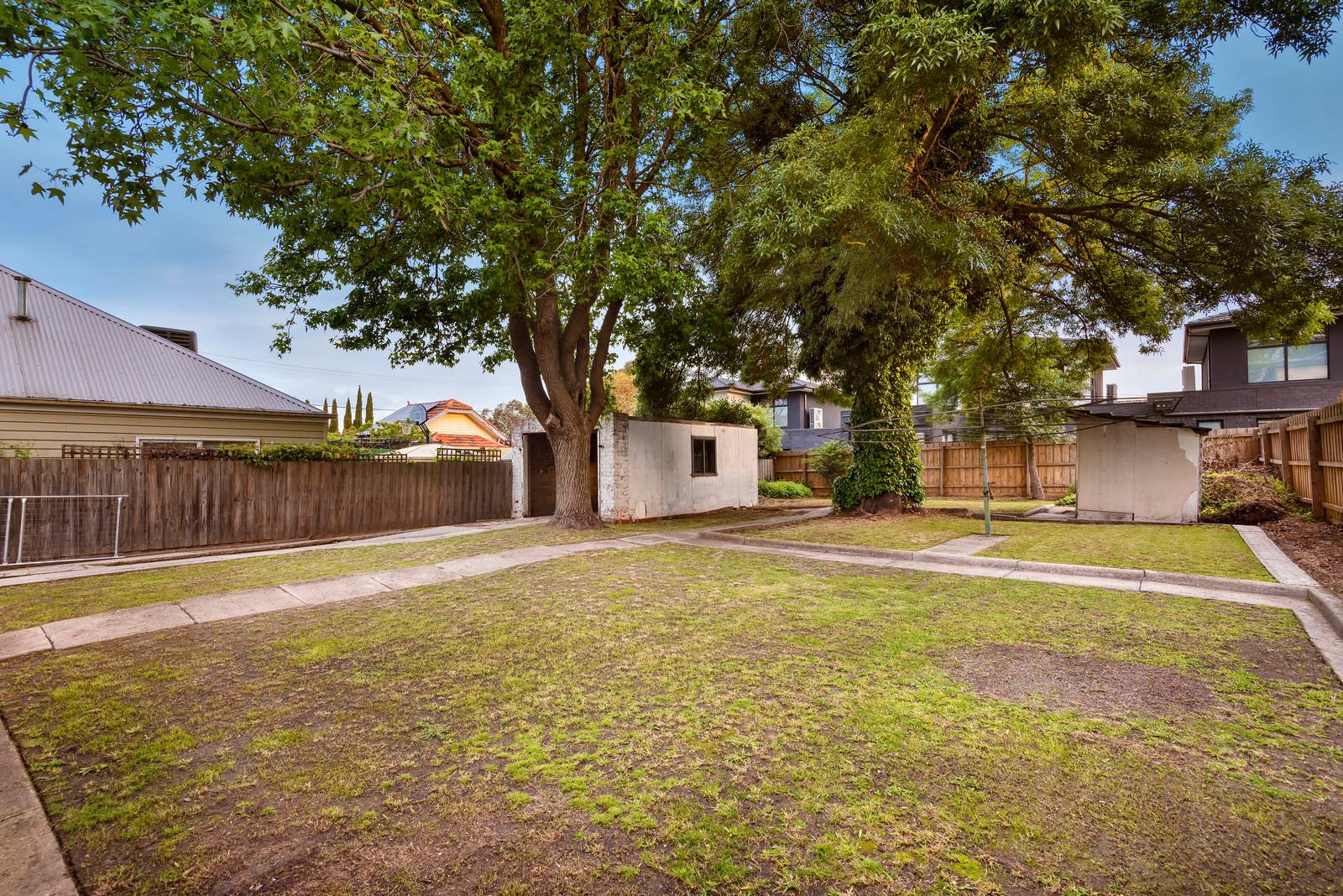 Property Gallery Thumbnail 9