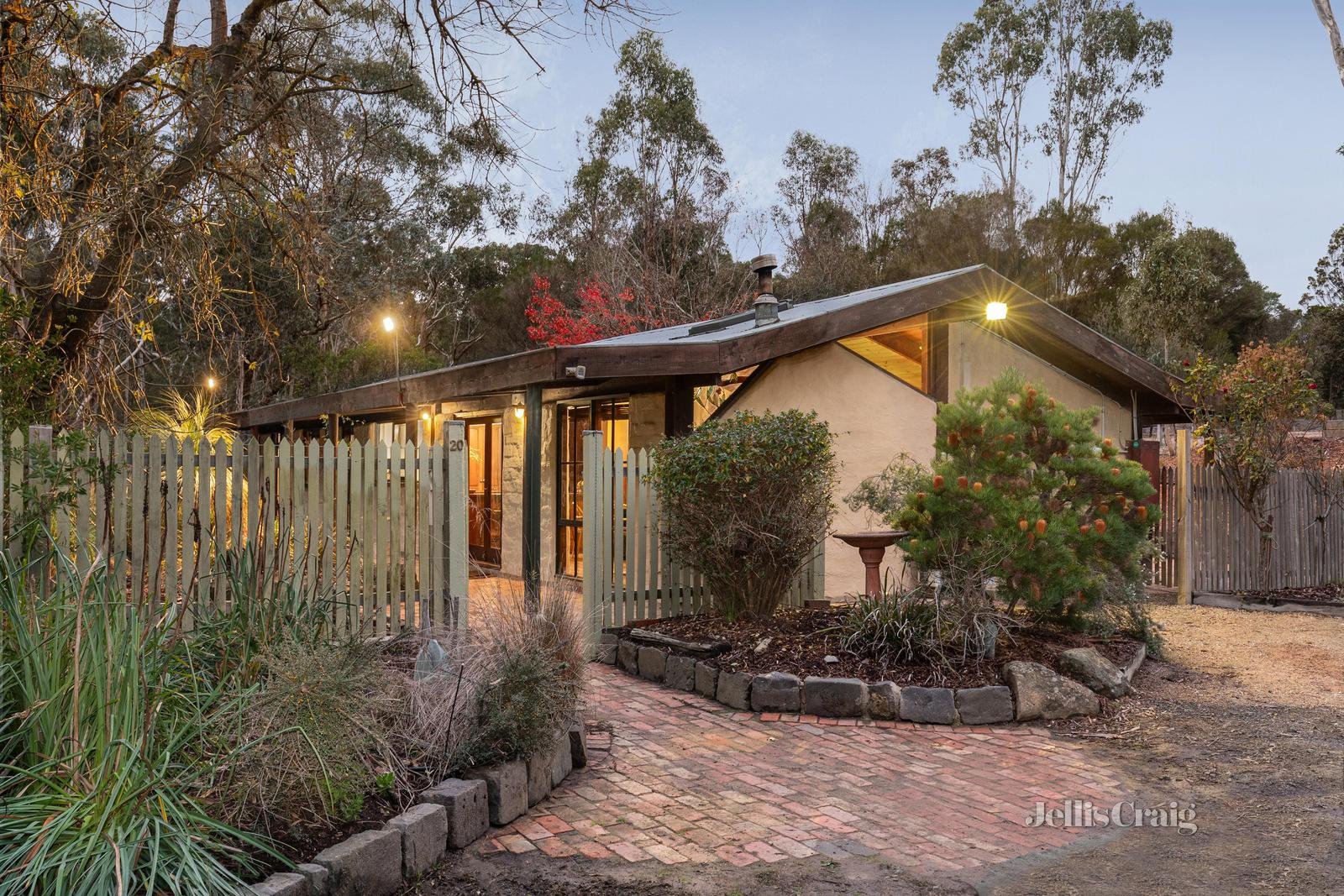20 Marriott Lane, St Andrews image 1