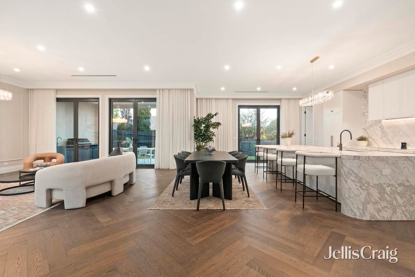 20 Marsden Crescent, Doncaster&nbsp;East image 5