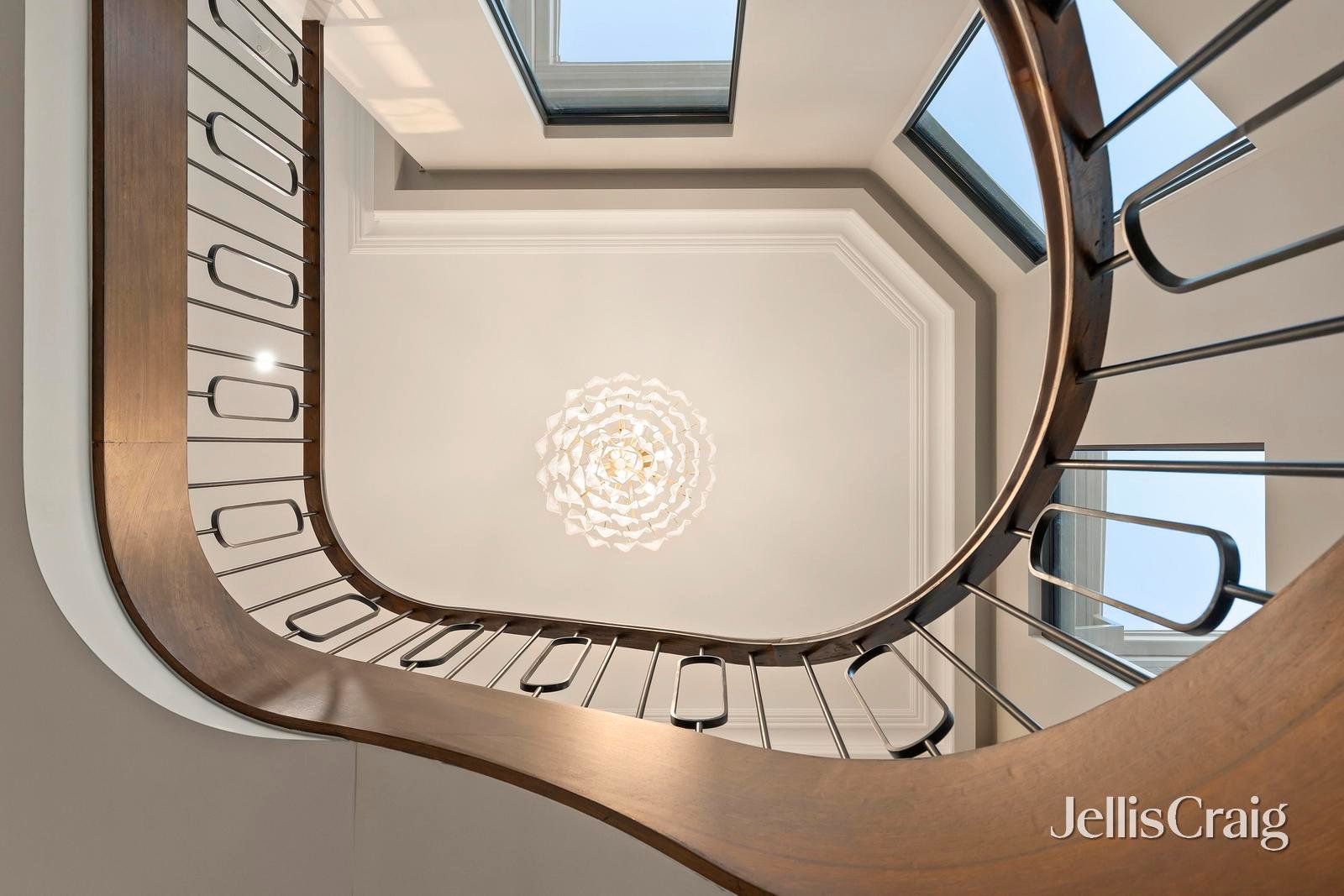 20 Marsden Crescent, Doncaster&nbsp;East image 9