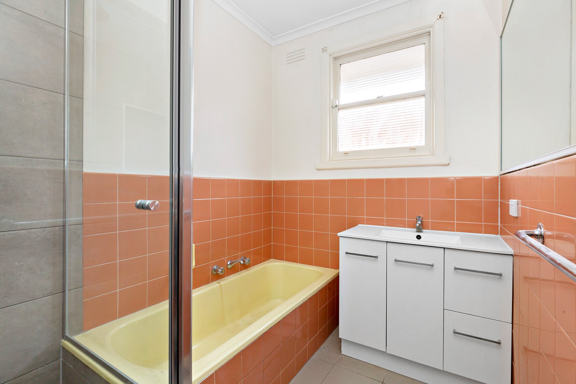Property Gallery Thumbnail 6