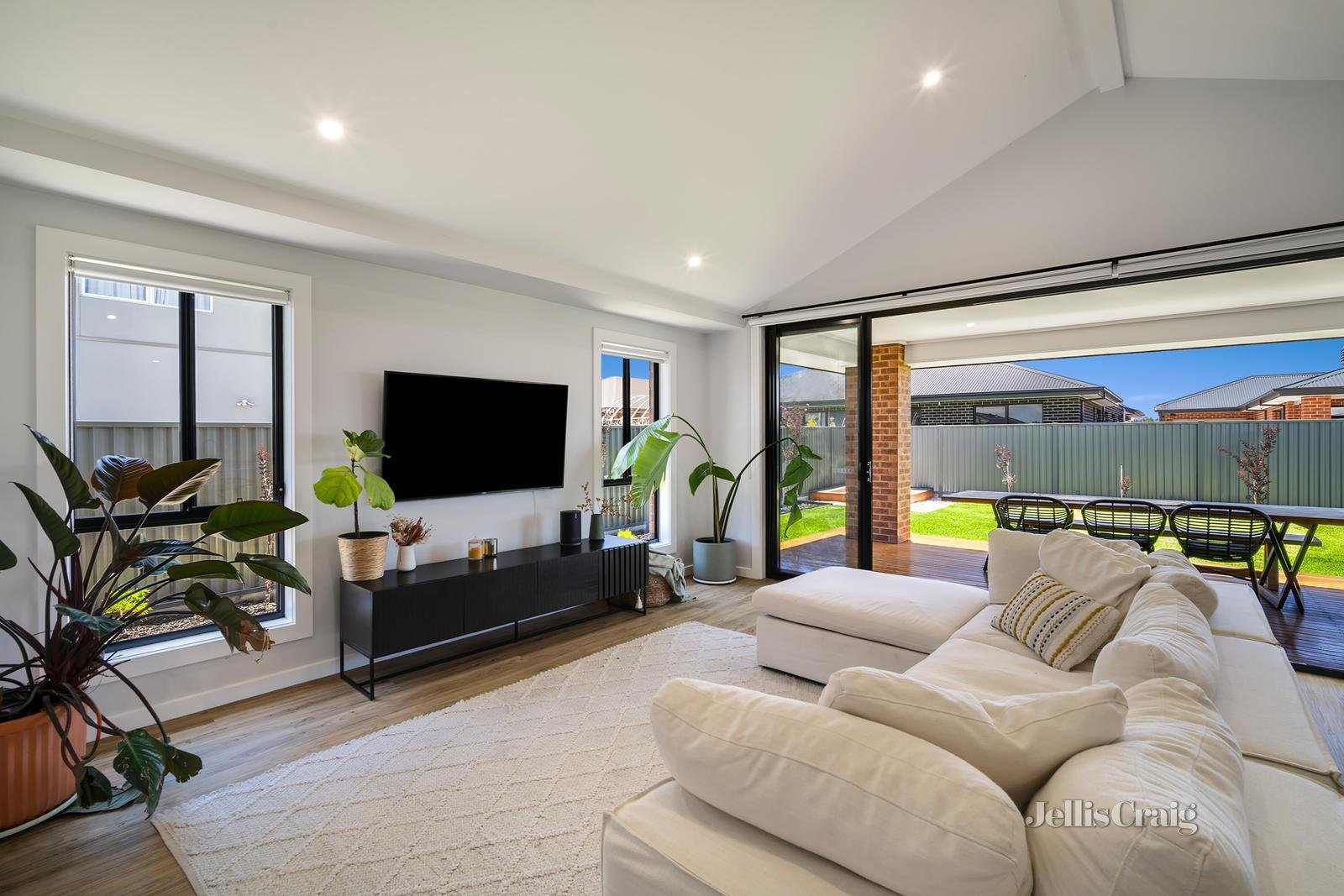 20 Moore Way, Lucas image 14