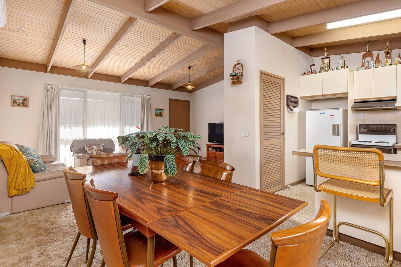 Property Gallery Thumbnail 6