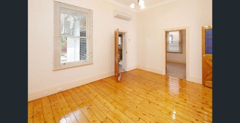 20 Neville Street, Albert Park image 2