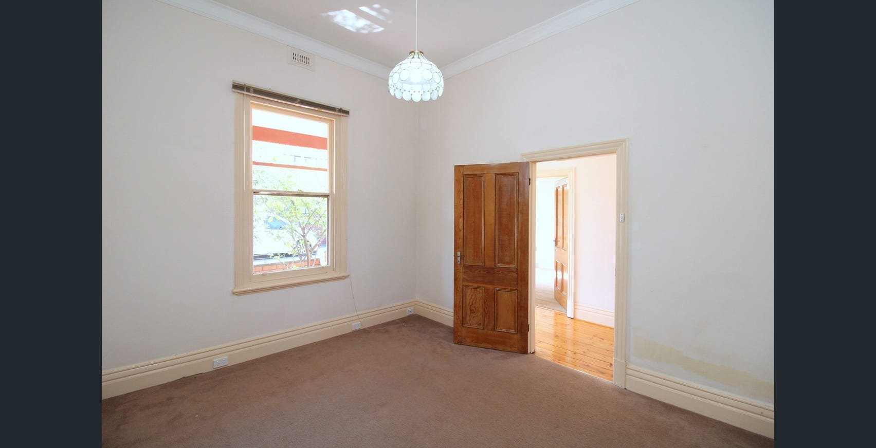 20 Neville Street, Albert Park image 4