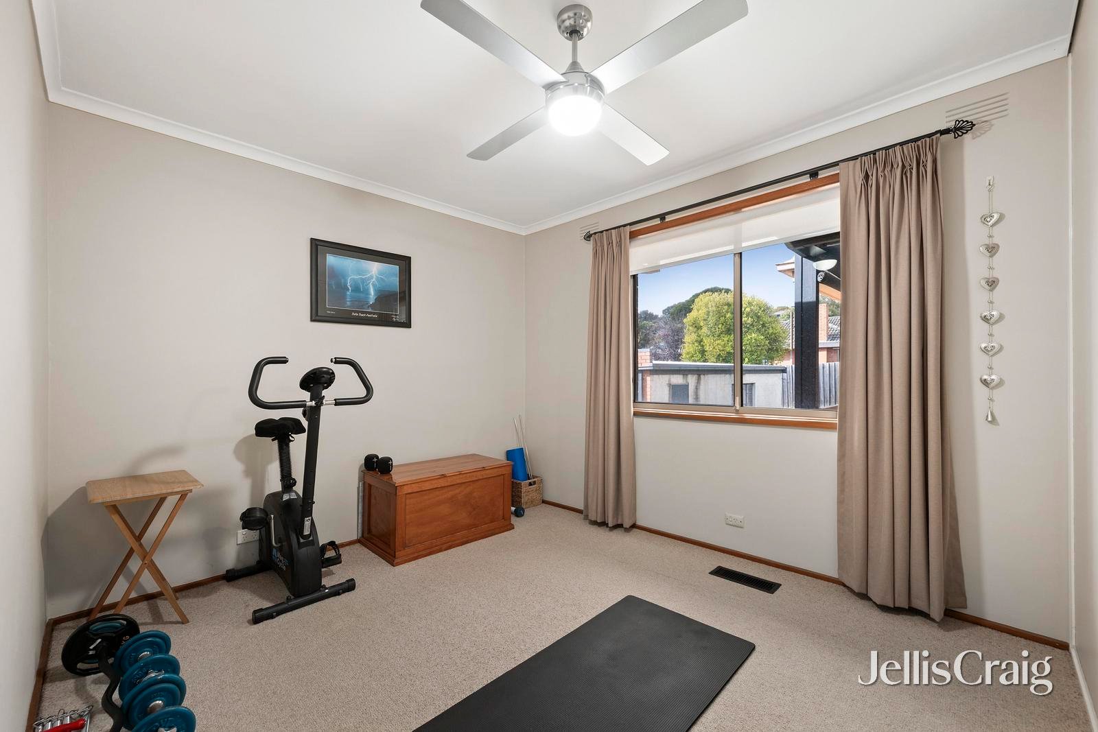 20 Numeralla Street, Mooroolbark image 7