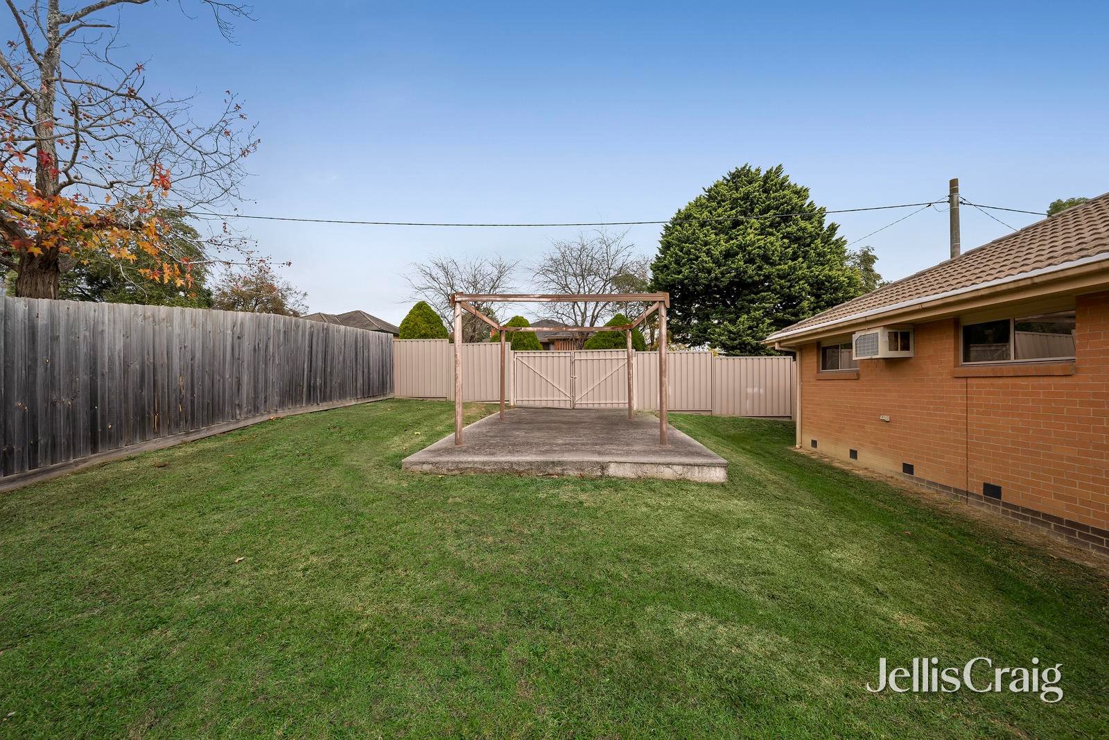 20 Numeralla Street, Mooroolbark image 10