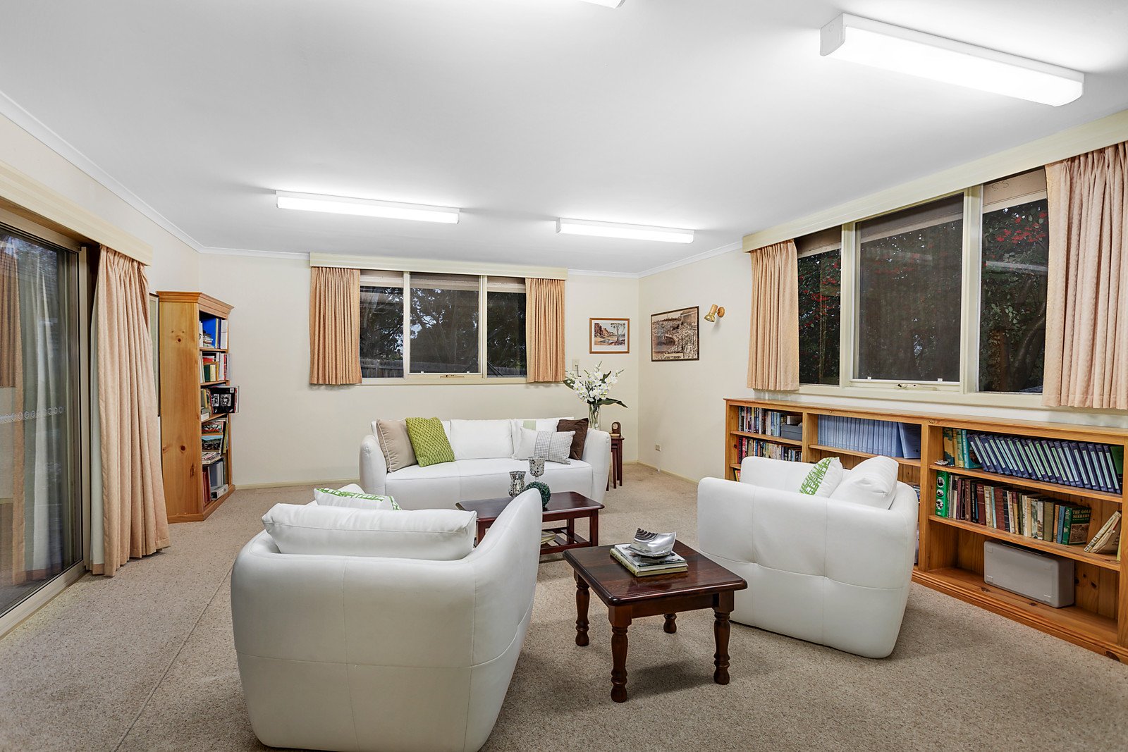 20 Oakern Street, Mount Waverley image 7