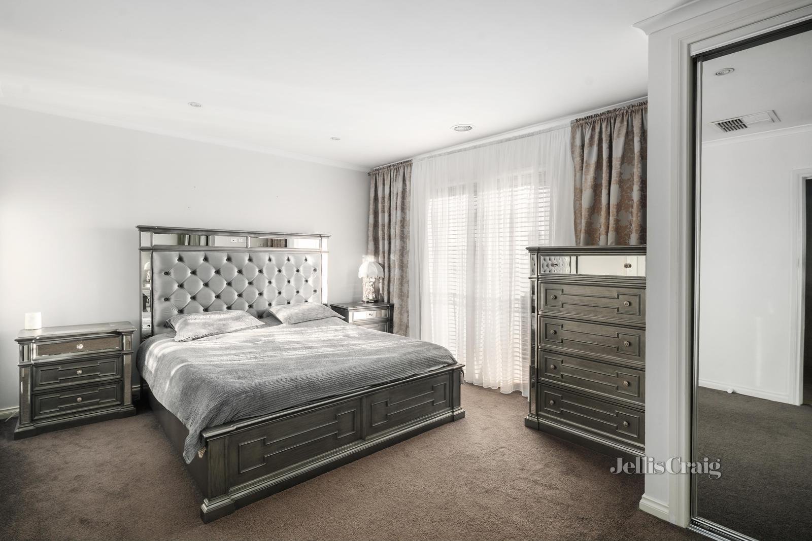 20 Oriel Road, Ivanhoe image 4