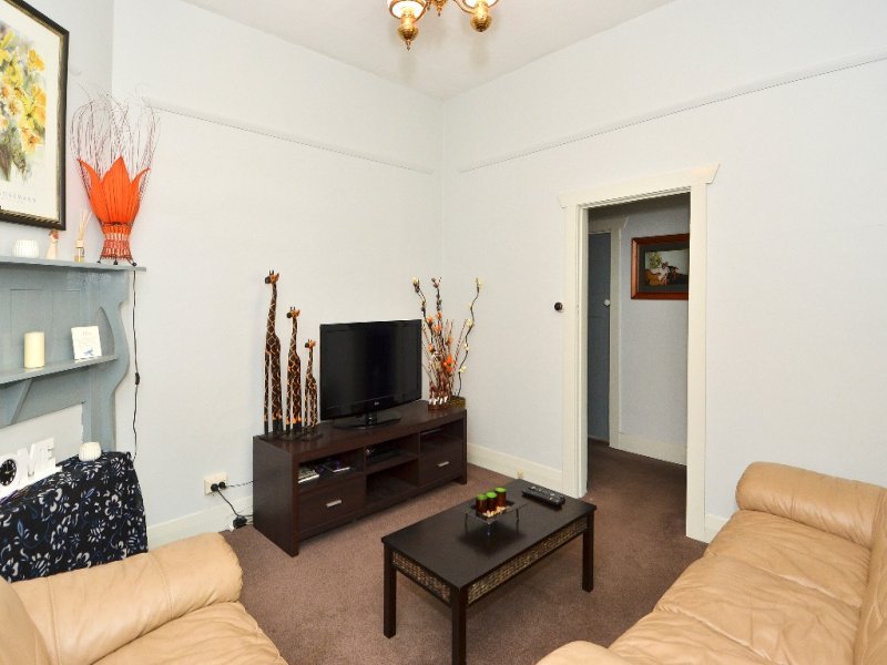 20 Park Crescent, South Geelong image 2