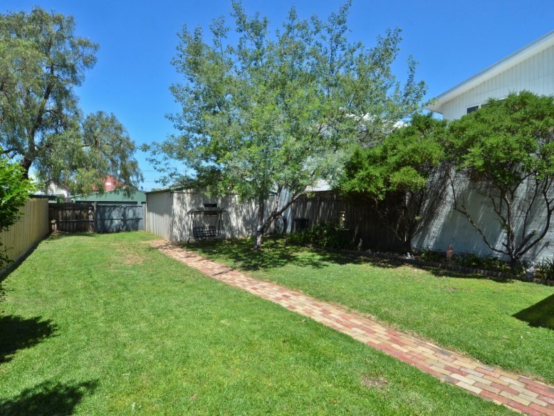 20 Park Crescent, South Geelong image 6