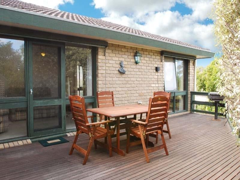 20 Philip Avenue, Doncaster image 6
