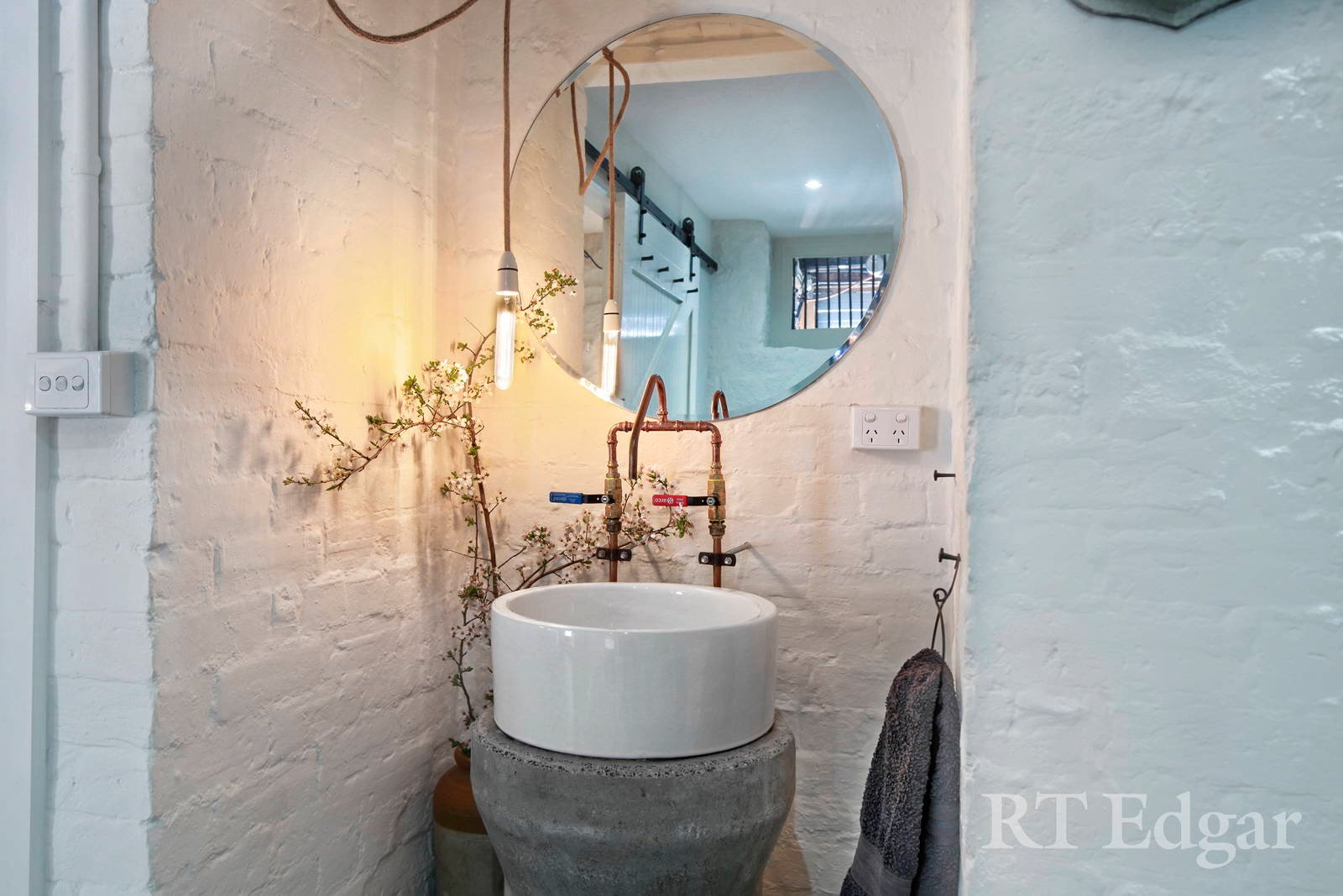 Property Gallery Thumbnail 14