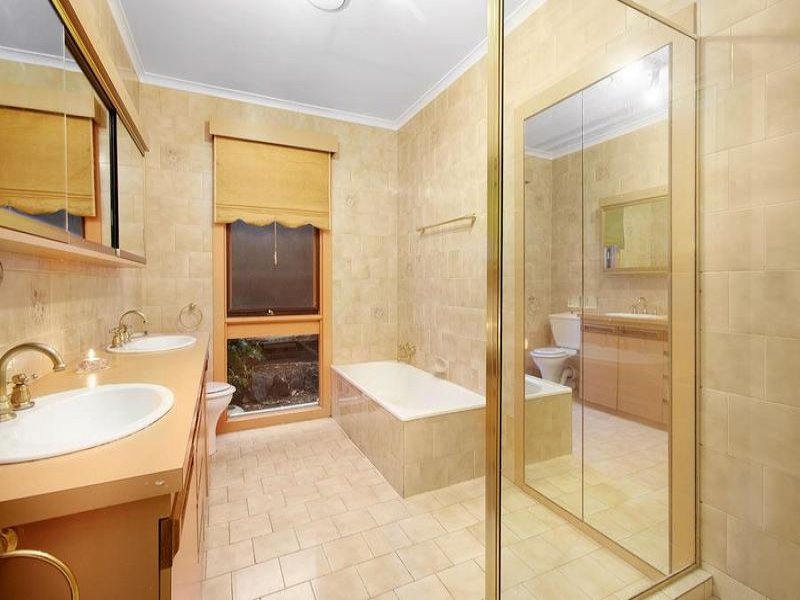 Property Gallery Thumbnail 8