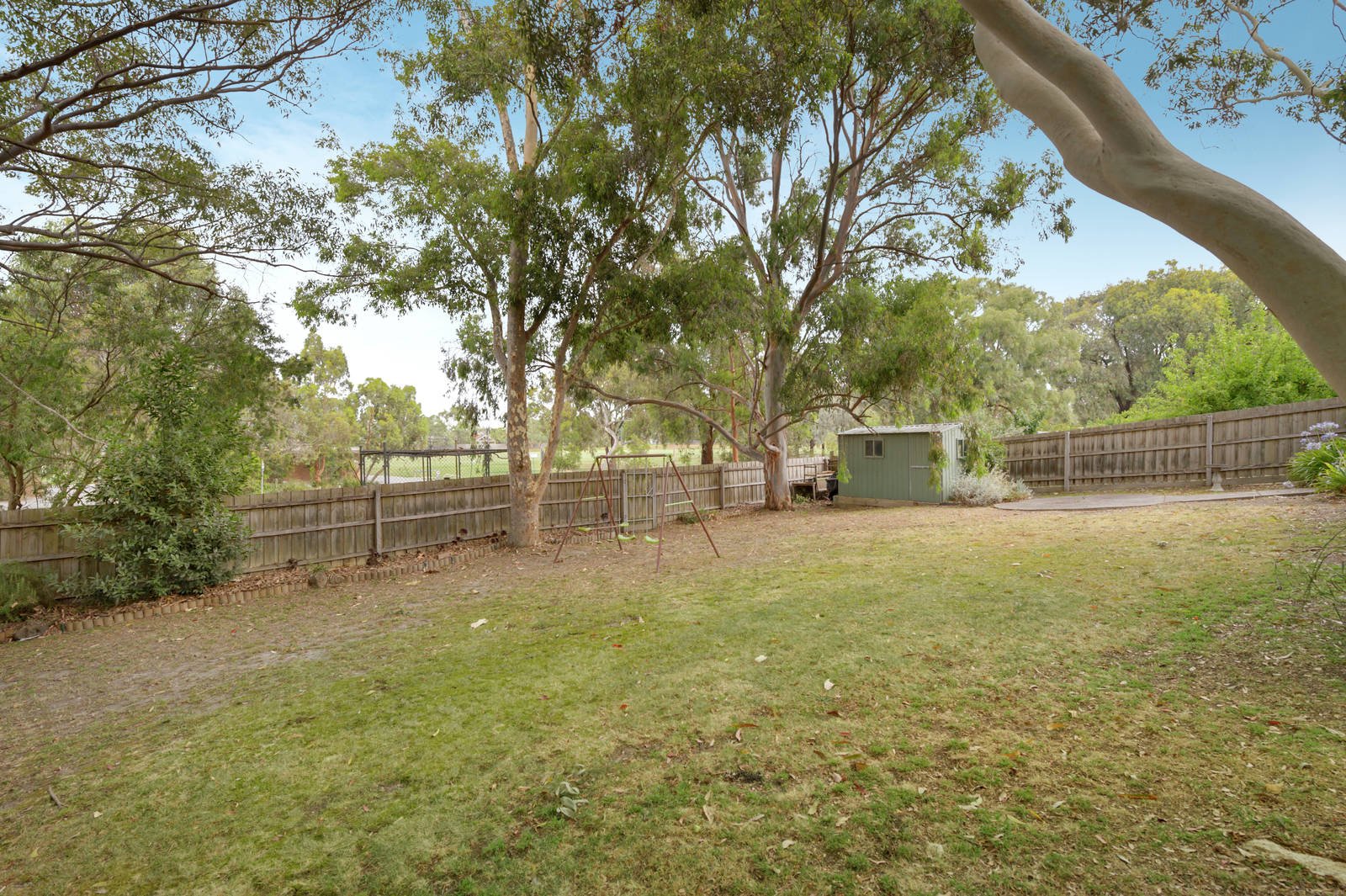 20 Renmark Court, Vermont South image 8
