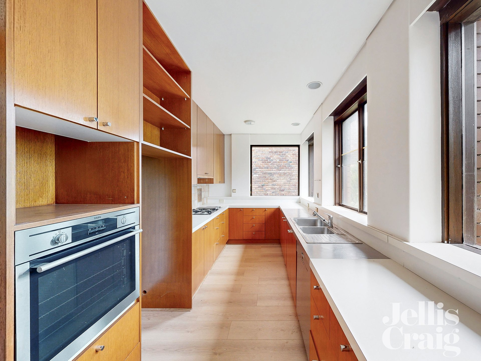 20 Riversdale Court, Hawthorn image 4