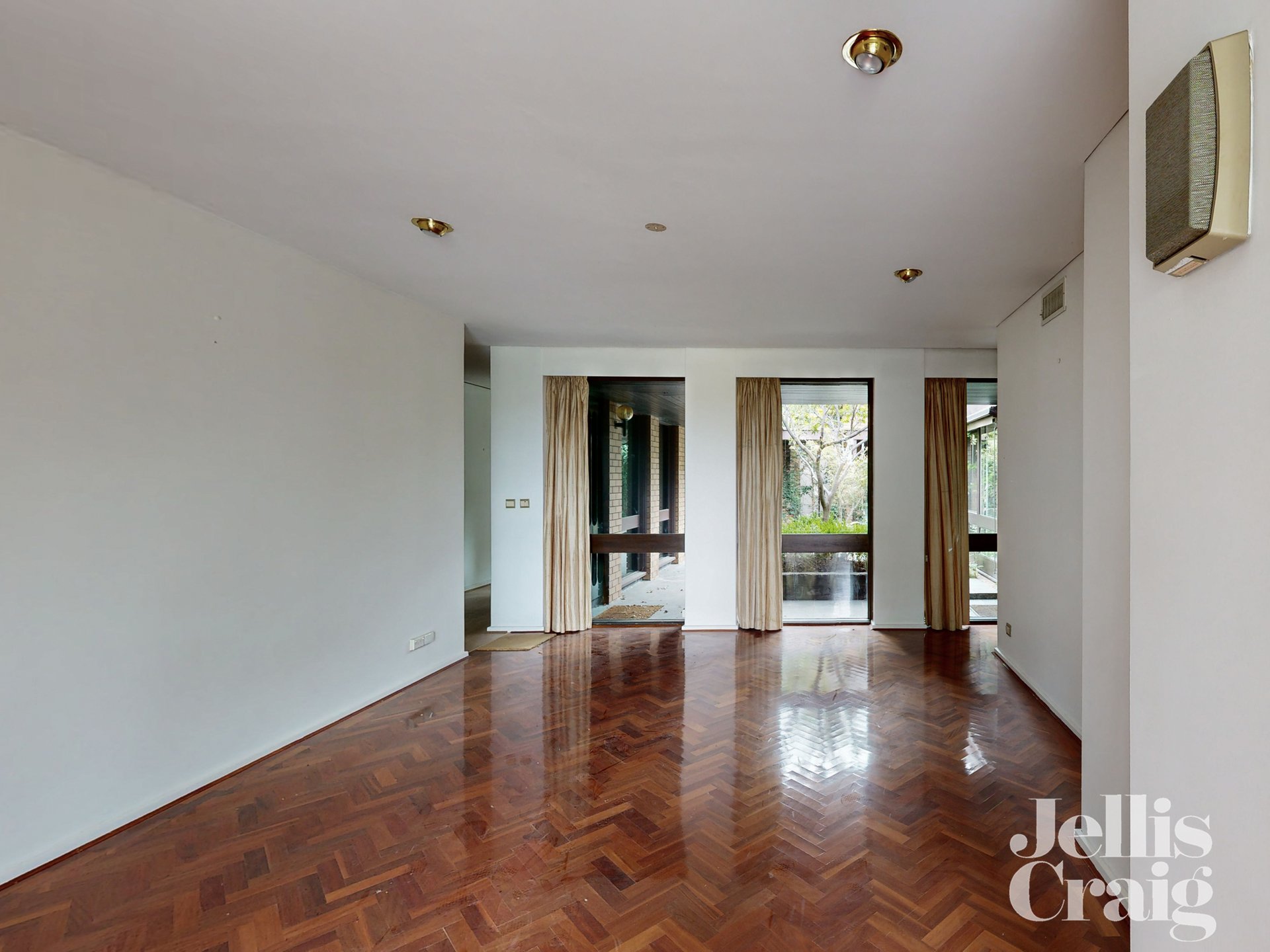 20 Riversdale Court, Hawthorn image 8