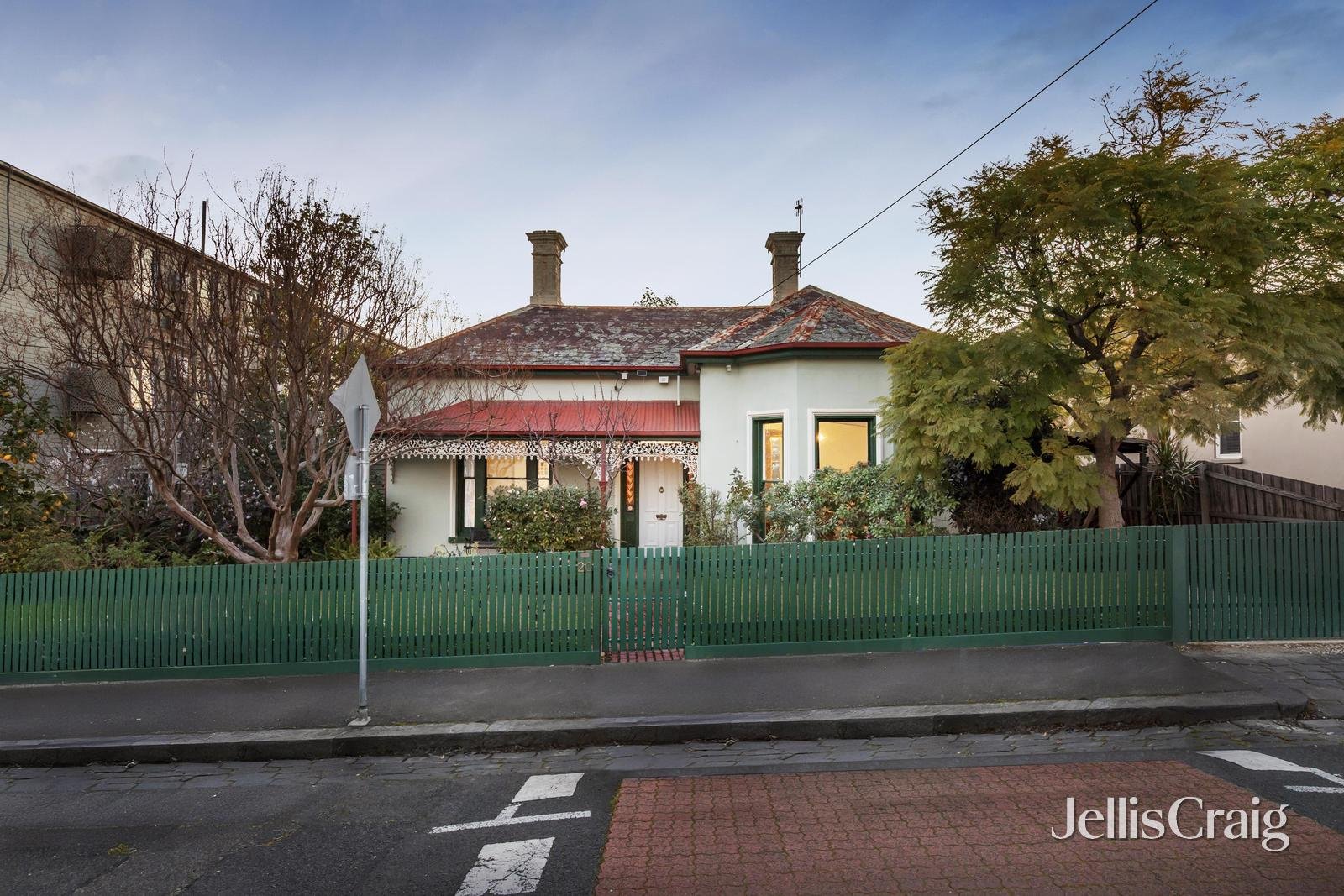 20 Rotherwood Street, Richmond image 1