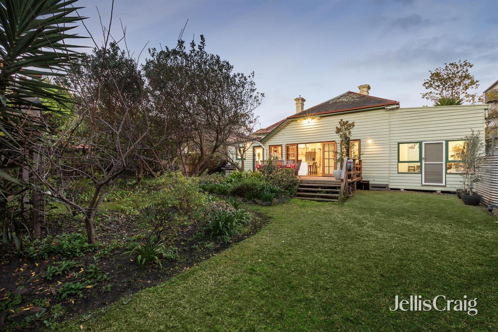 20 Rotherwood Street, Richmond image 2