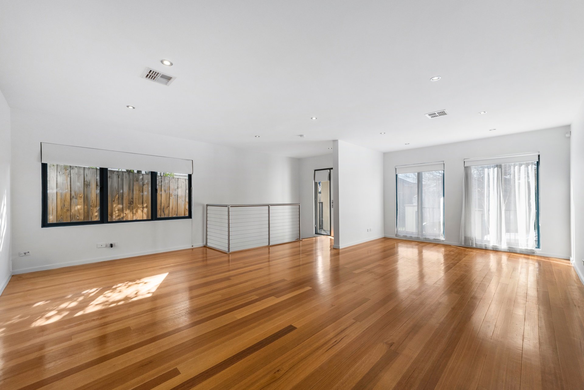 20 Ruabon Road, Toorak image 2