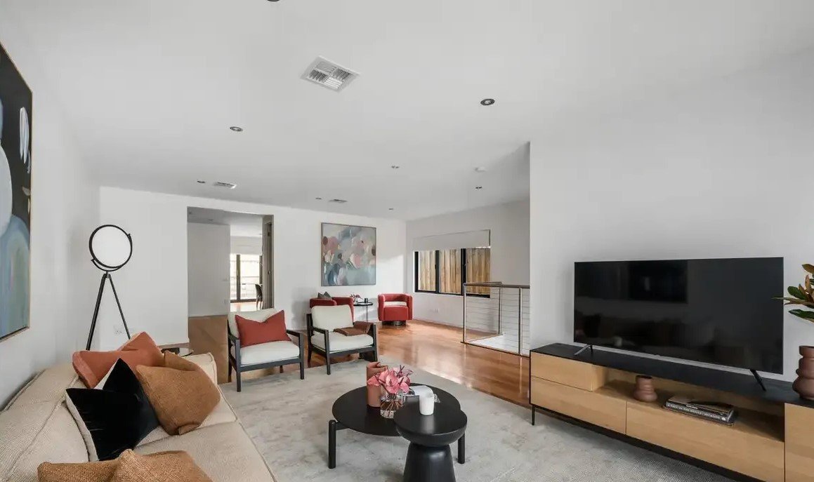 20 Ruabon Road, Toorak image 3