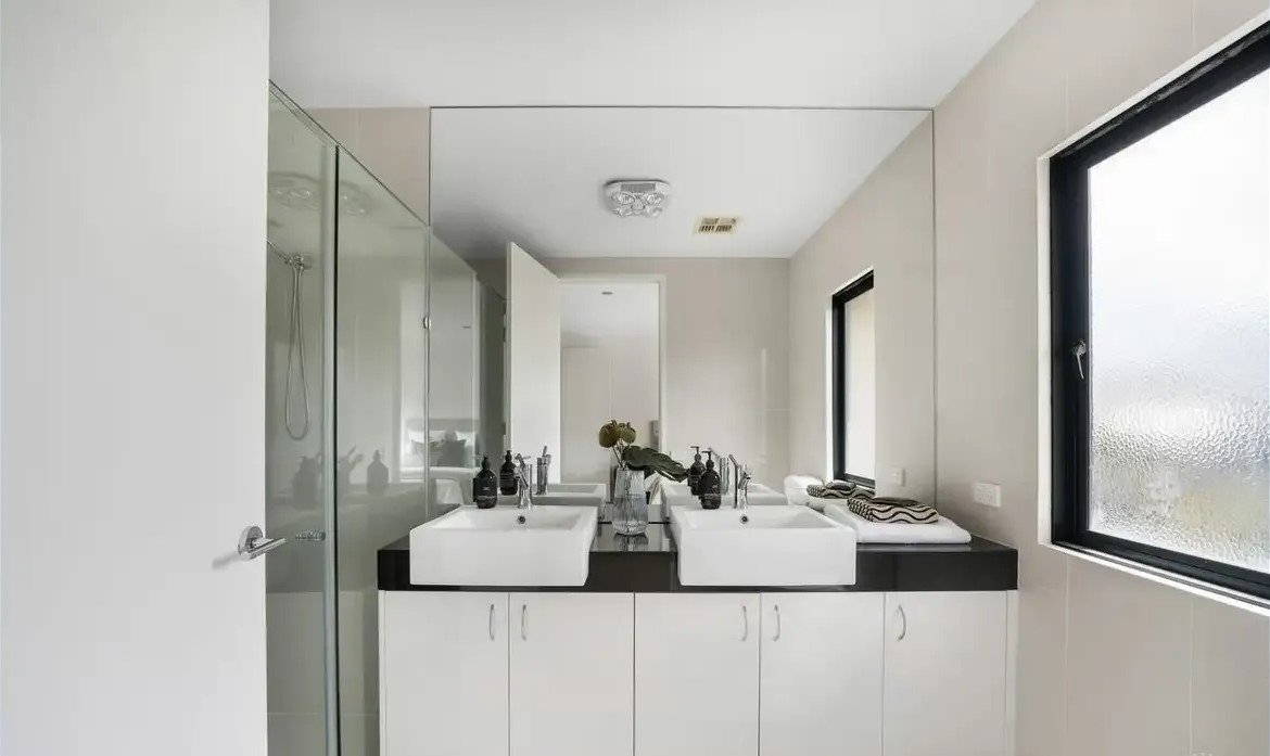 20 Ruabon Road, Toorak image 6