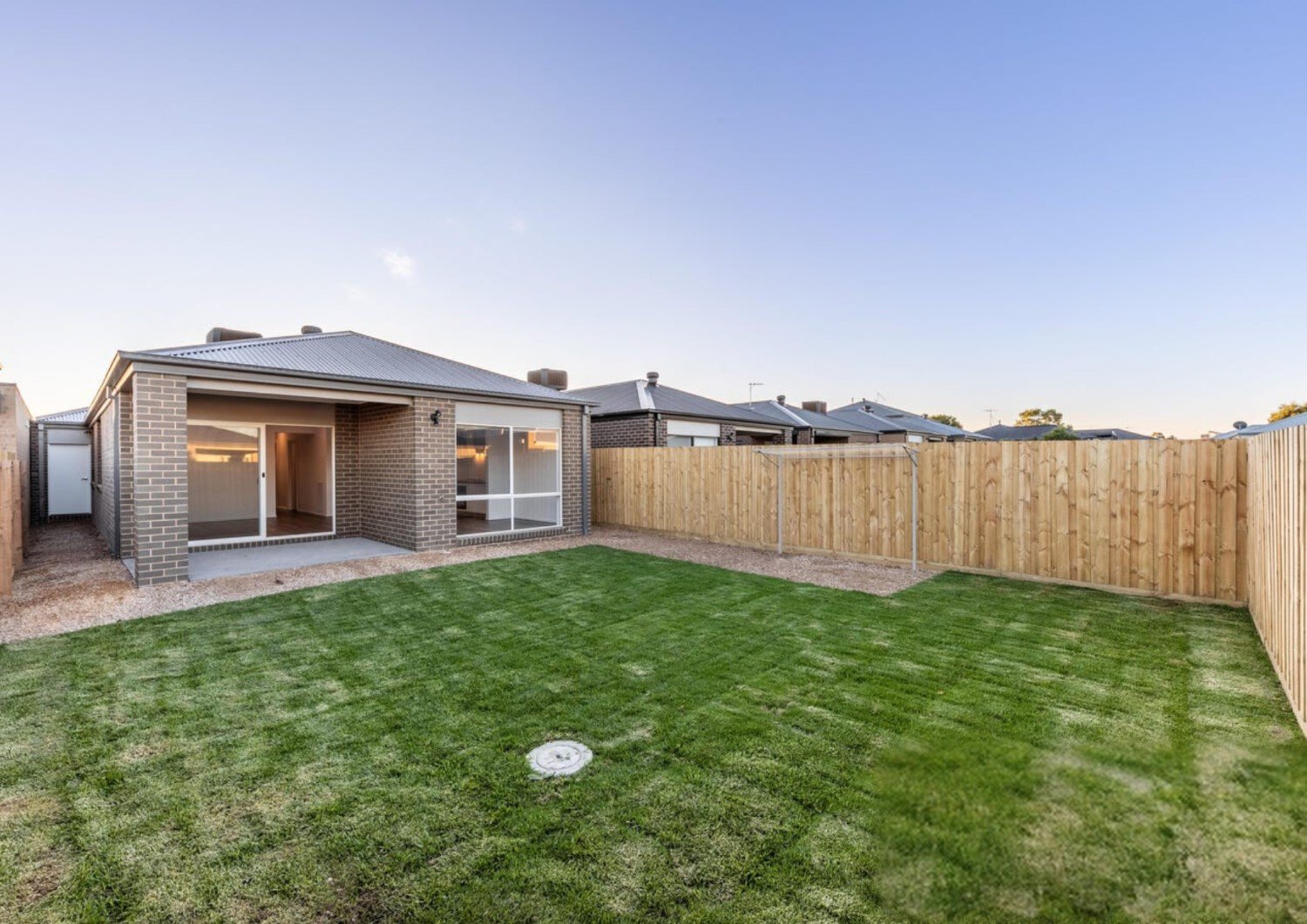 Property Gallery Thumbnail 11