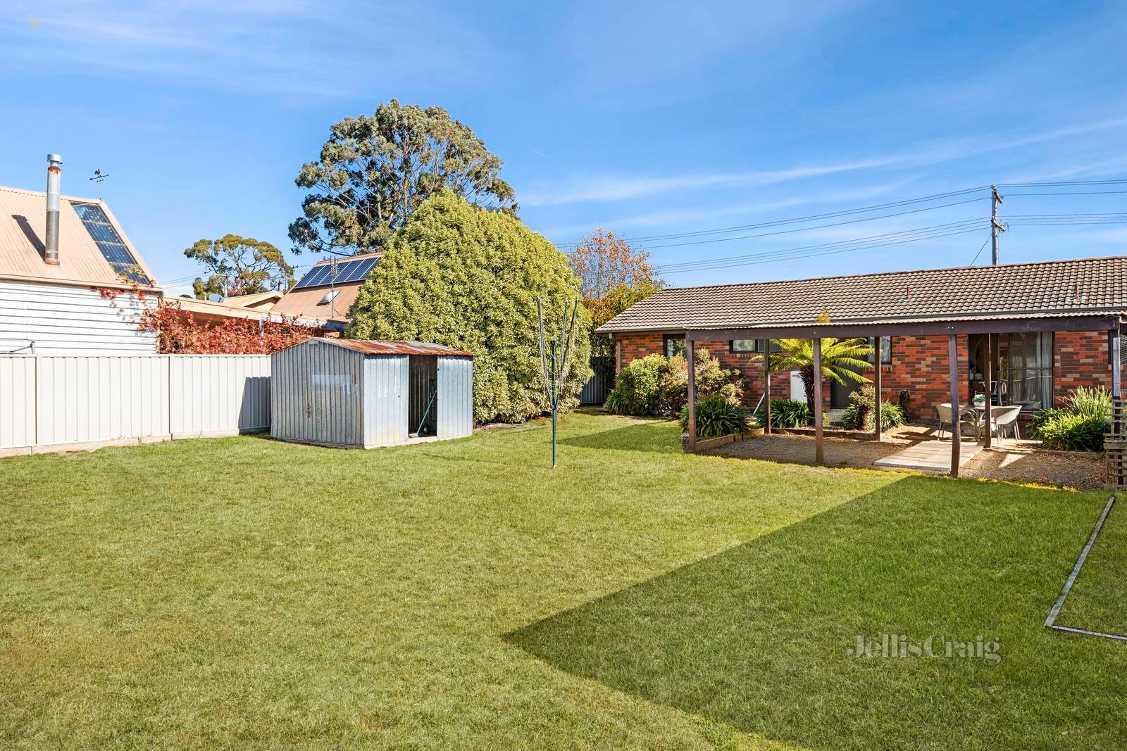 20 Stuart Drive, Woodend image 12