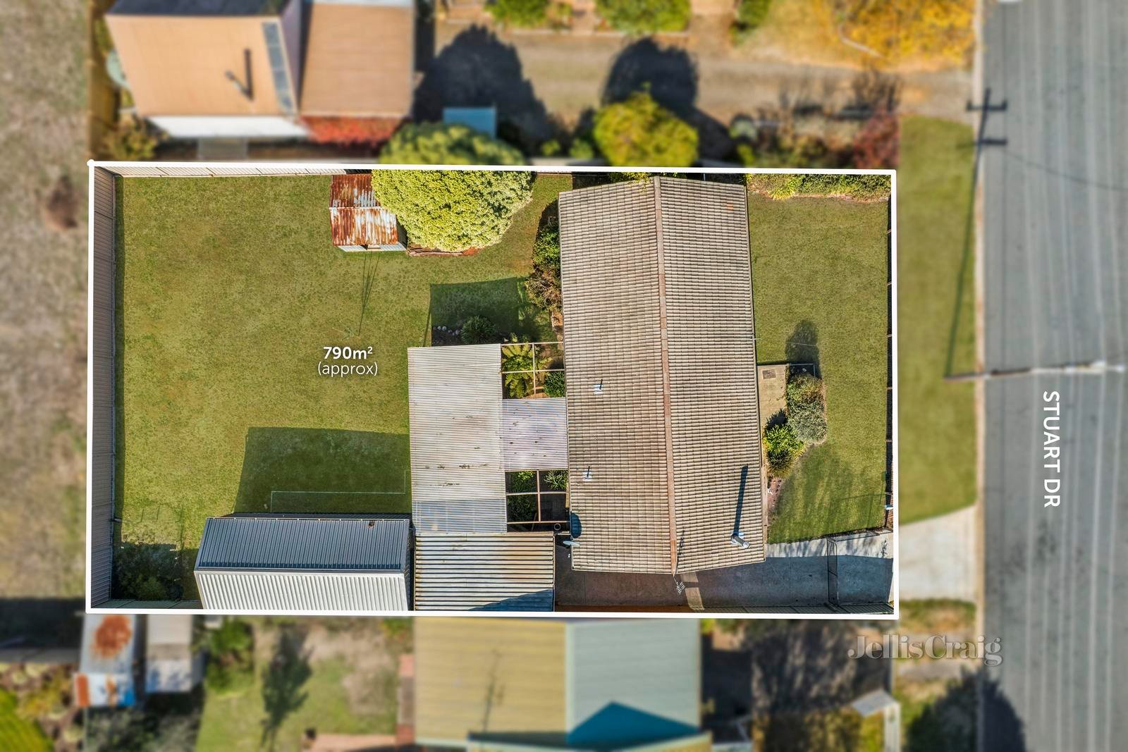 20 Stuart Drive, Woodend image 14
