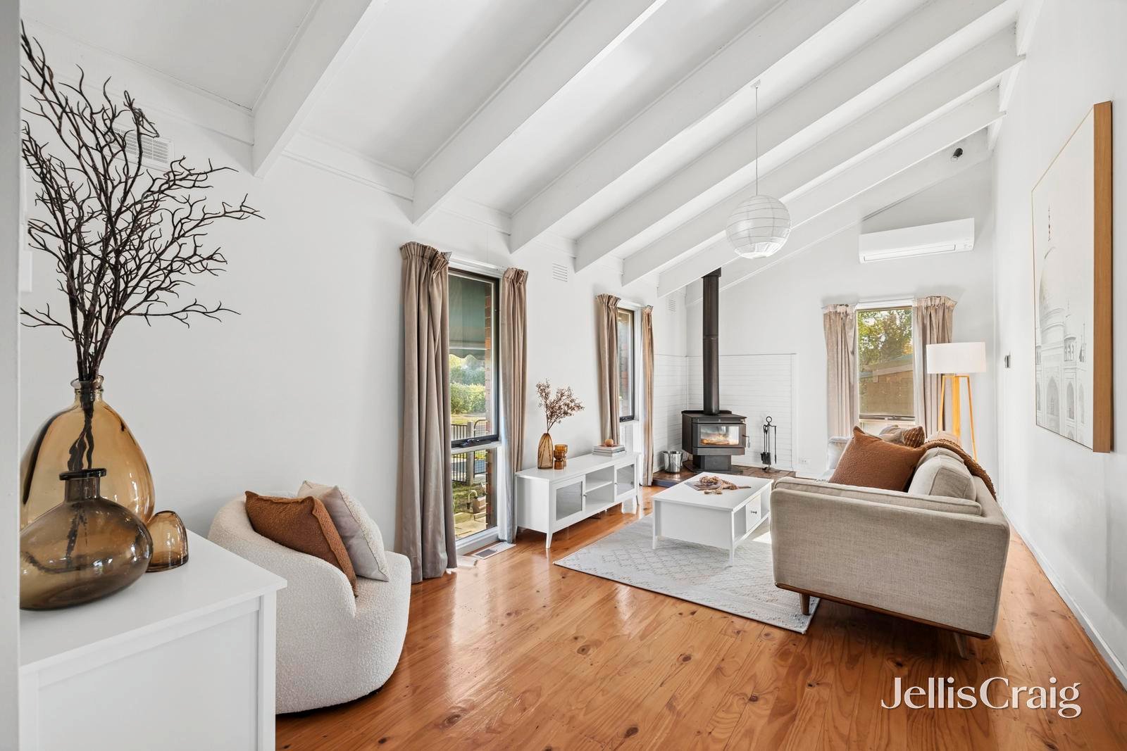 20 Stuart Drive, Woodend image 6