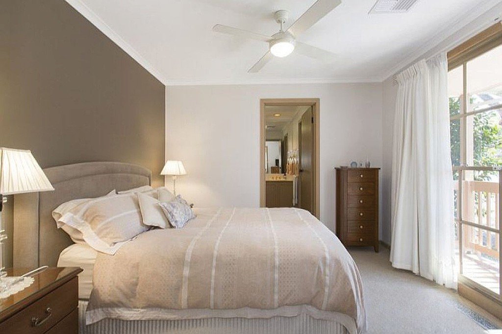20 Sunnybrook Drive, Wheelers Hill image 5